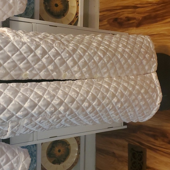 Vintage Robe - Picture 3 of 6